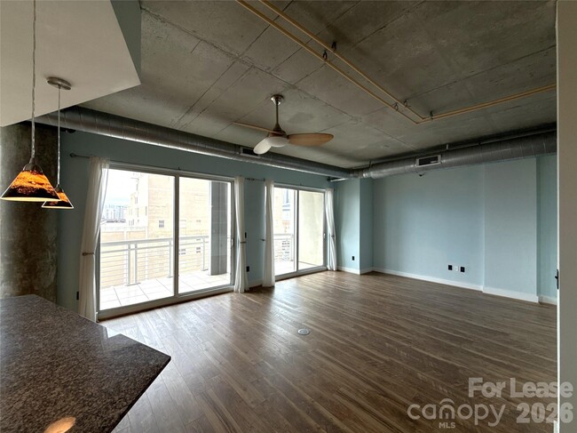 Photo - 505 E 6th St Unit 810