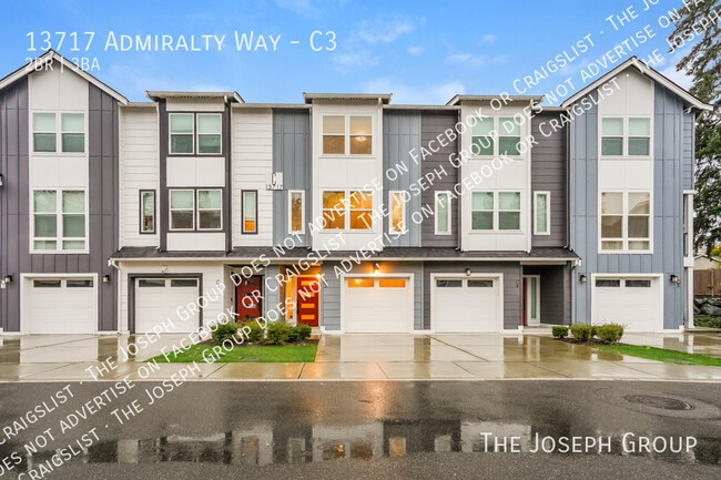 Building Photo - 13717 Admiralty Way