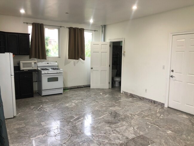 Photo - 1047 26th St Unidad 1