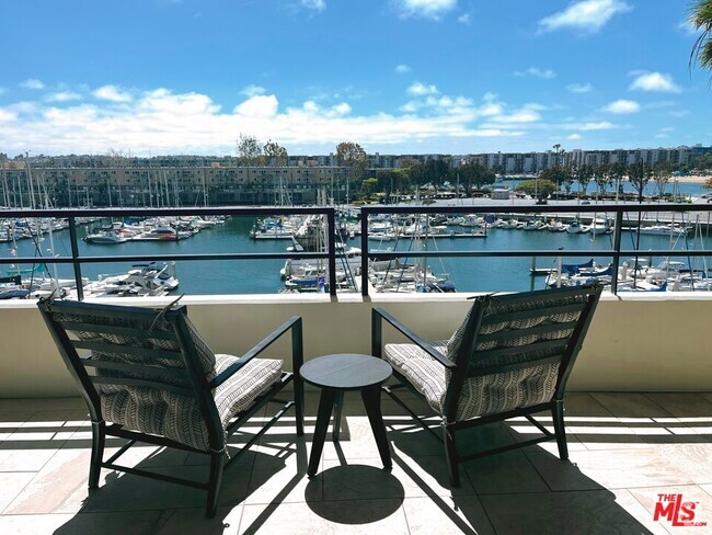 Building Photo - 4267 Marina City Dr Unit 106 Rental