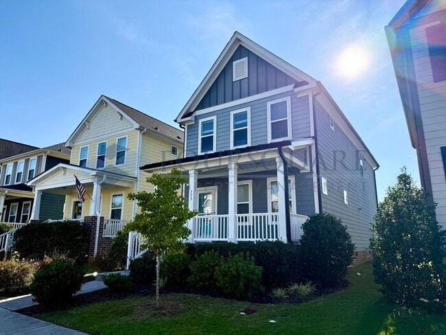 Photo - Lovely 3-Bedroom Home with Granite Kitchen, Office Nook & Finished Garage – Near Downtown Knightd...