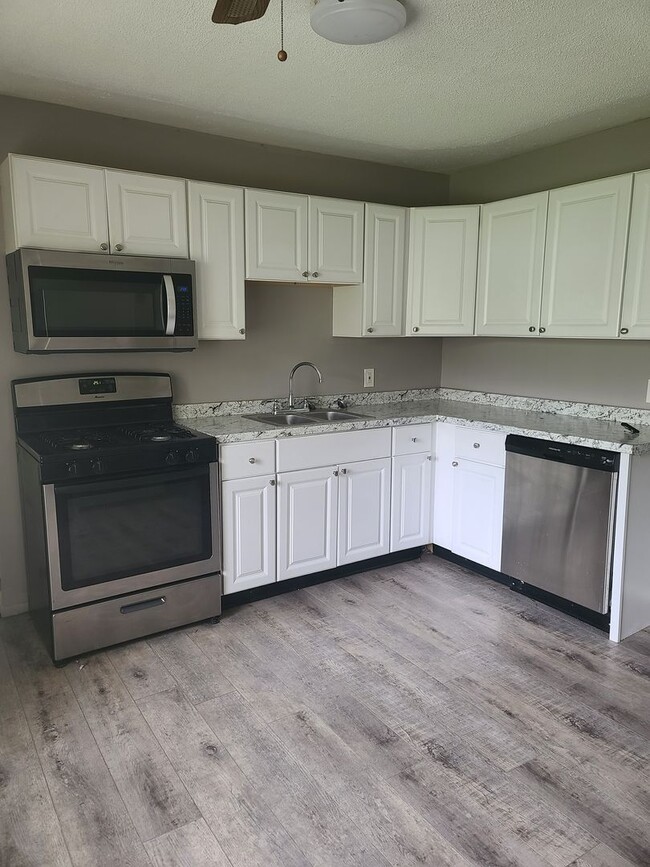 Photo - 606 Dogwood Dr