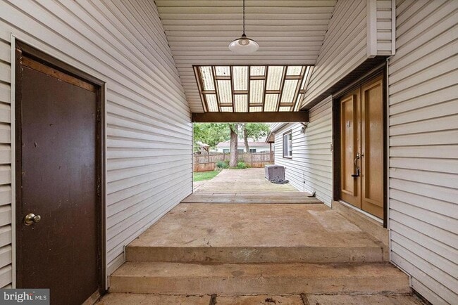 Photo - 511 Avondale Dr