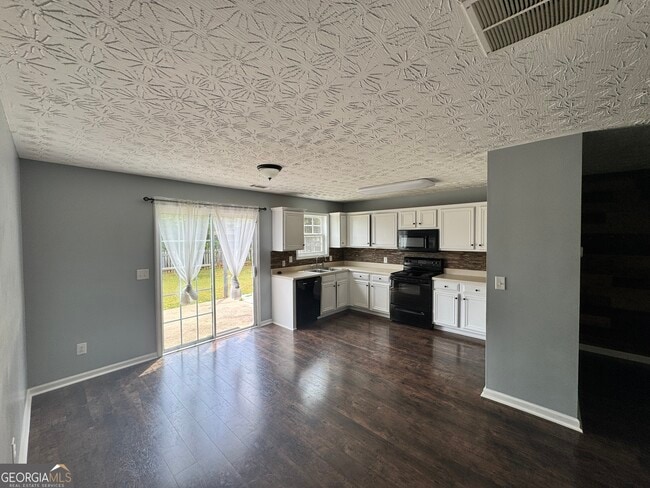 Photo - 104 Jameston Dr