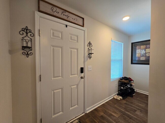 Photo - 1762 Camazay Dr