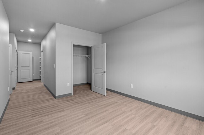 Photo - Union at Pacific Highway