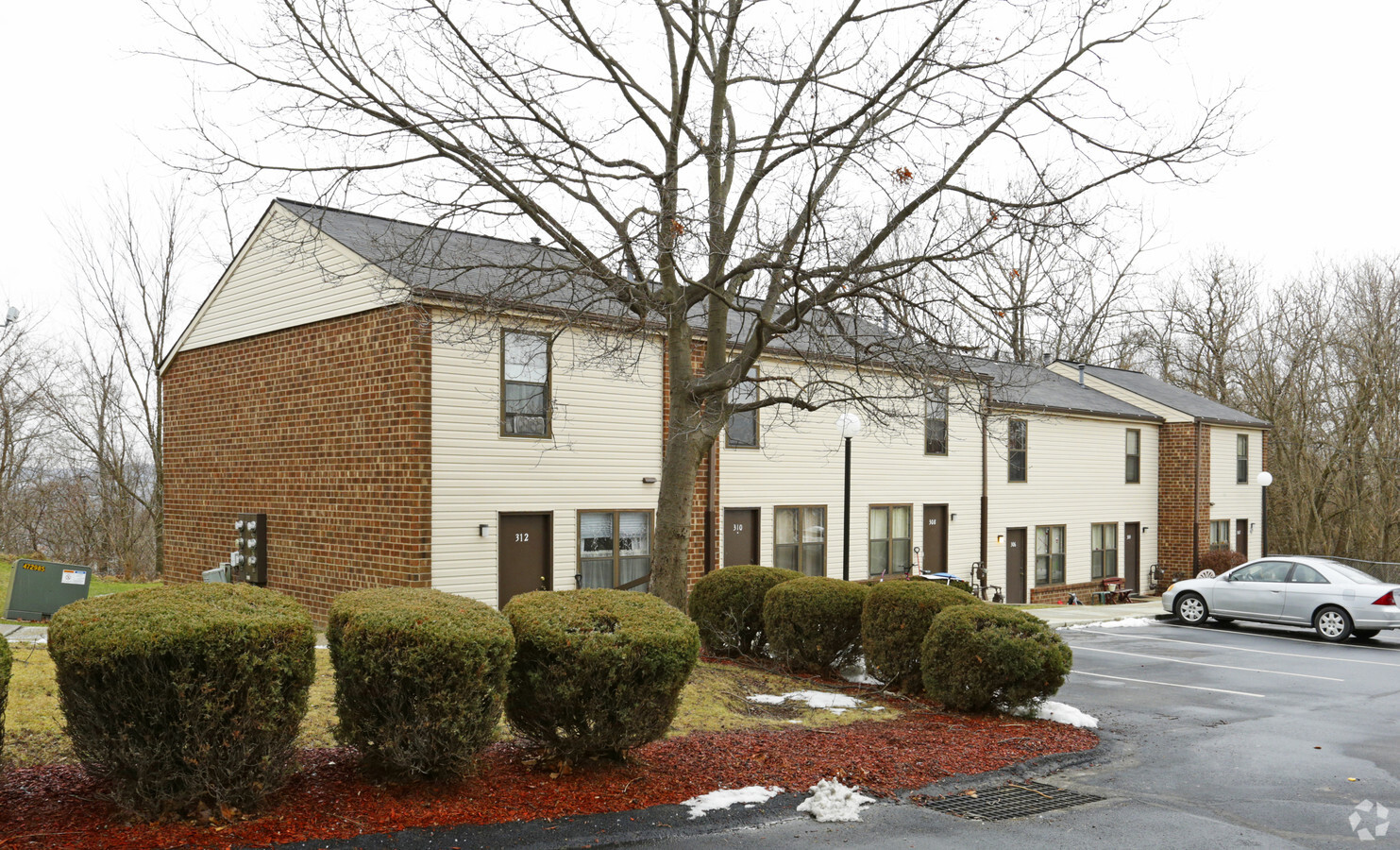 Photo - Woodlands Apartments