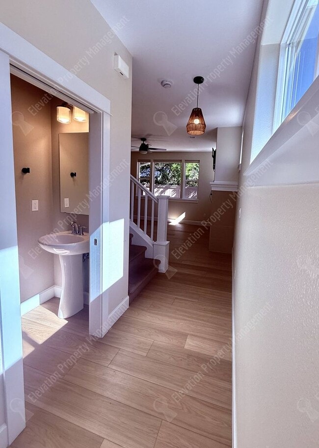 Photo - Modern 3 BR home in NE Bend near Orchard Park