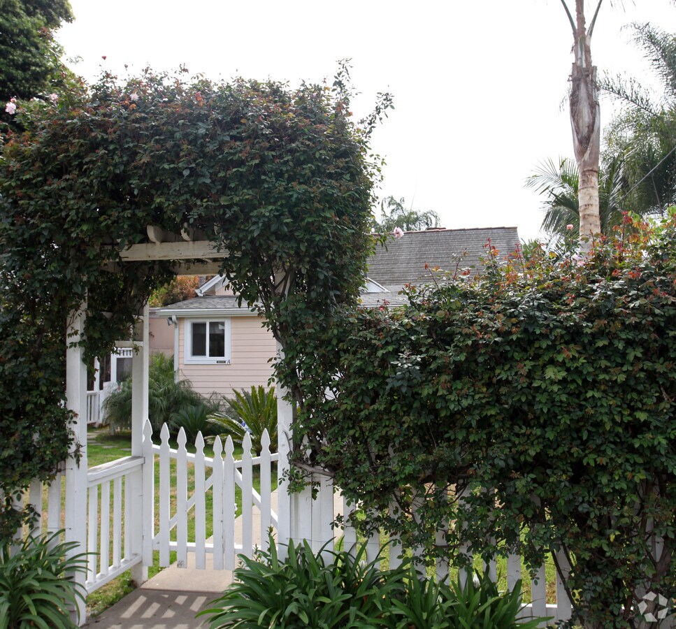 Photo - 1125 De la Vina St