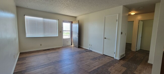 1530 N 15th St Unit 1530 N. 15th St. #1