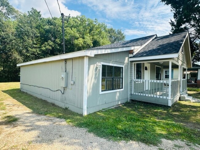Photo - 4924 Dr L D Chapman St