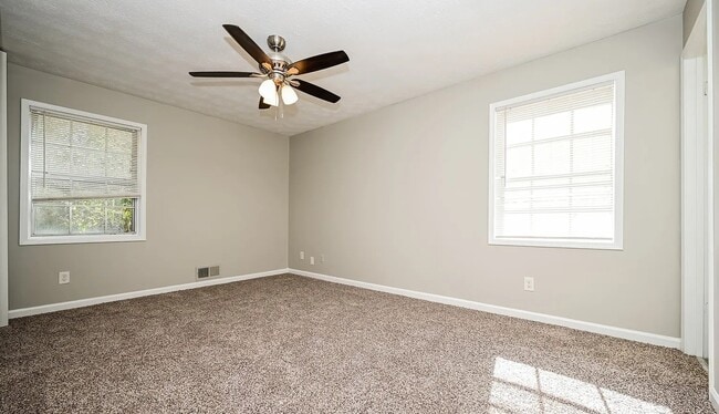 Photo - 6324 Amberly Rd