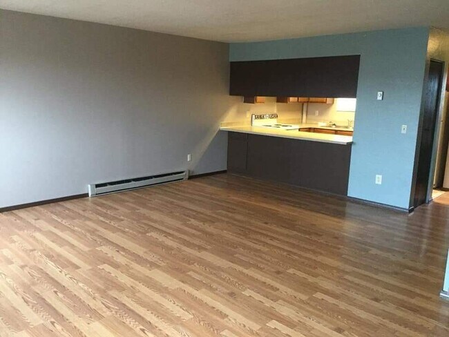 Photo - 557 Park St Unit 14