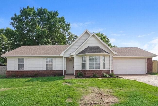 Building Photo - 9831 Riggan Dr Rental
