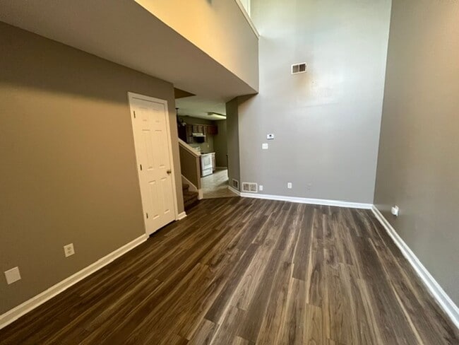 Photo - Renovated 3 Bedroom 3 Bath Townhome for Rent!