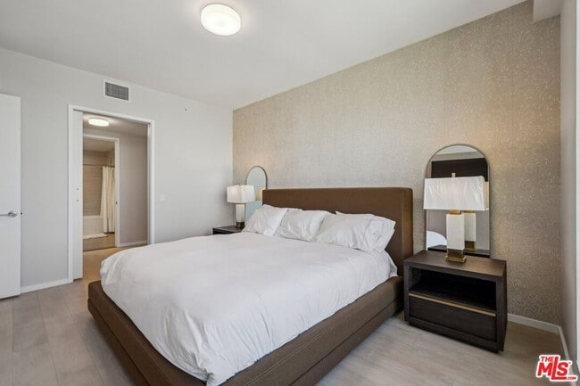 Photo - 877 Francisco St Unit 2501