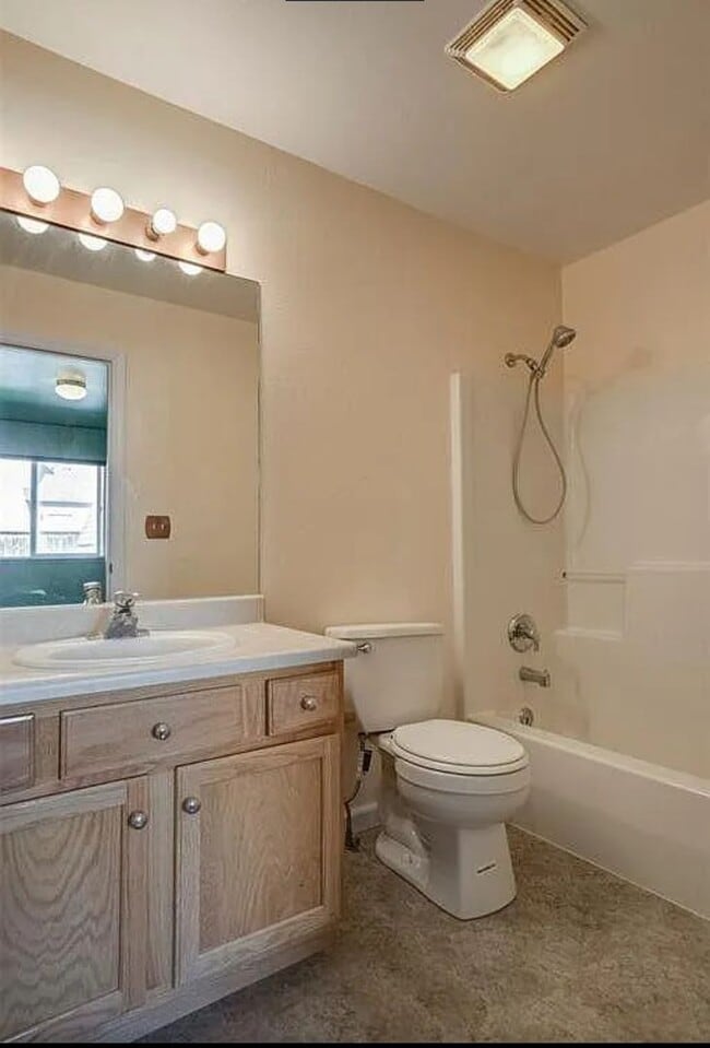 Photo - Fantastic well maintained home in River Rock