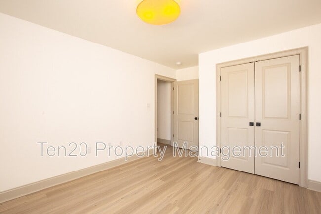 Photo - 66 Quail Run Ave