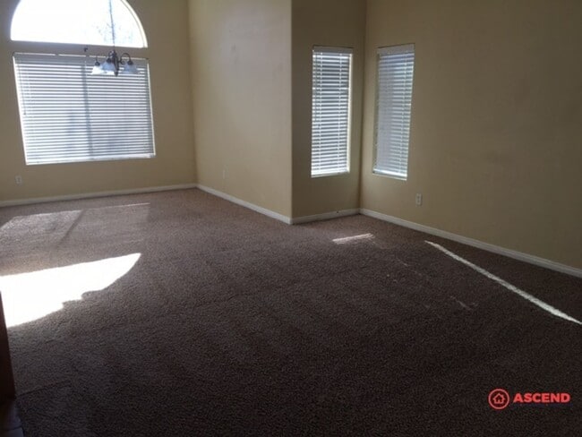 Photo - Amazing 5 Bedroom Home In Southwest!