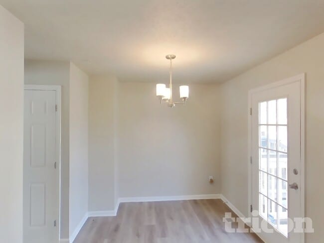 Photo - 3644 Derby Shire Cir