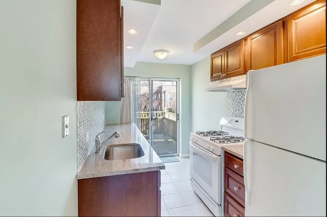 Photo - 39-27 45th St Unit 2