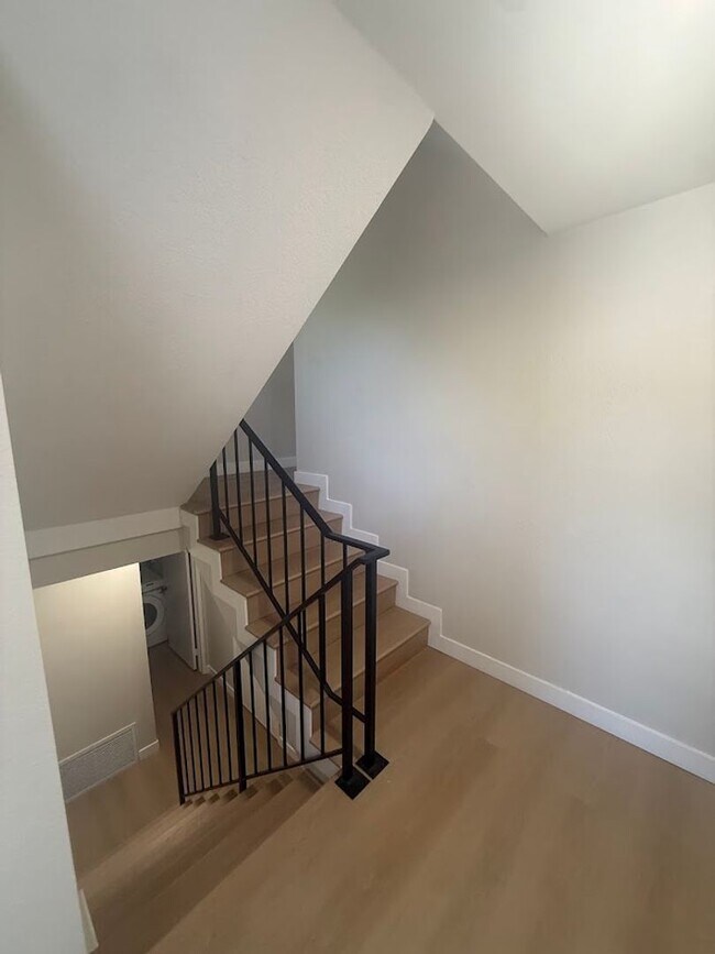 Photo - 1067 252nd St