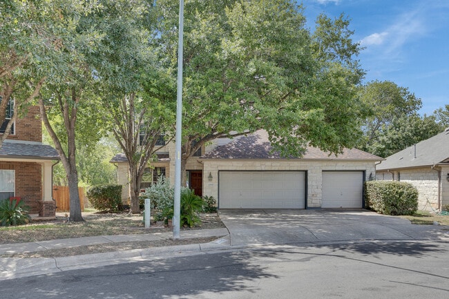 Building Photo - 10616 Big Thicket Dr Rental