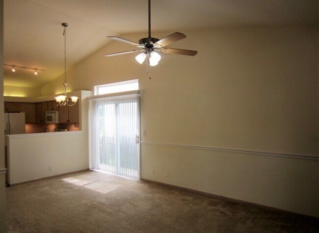 Photo - 14019 S Oakdale Cir