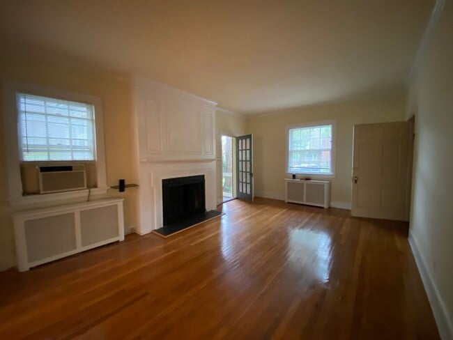Photo - 4304 Bromley Ln Unit 1