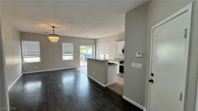 Photo - 926 Shining Rose Pl