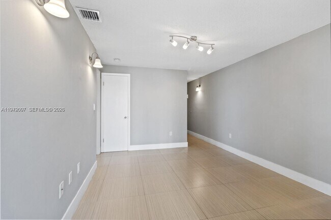 Photo - 777 SW 9th Ave Unit 413