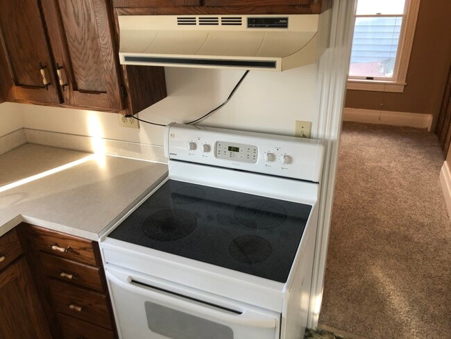 Photo - 639 Cherry St