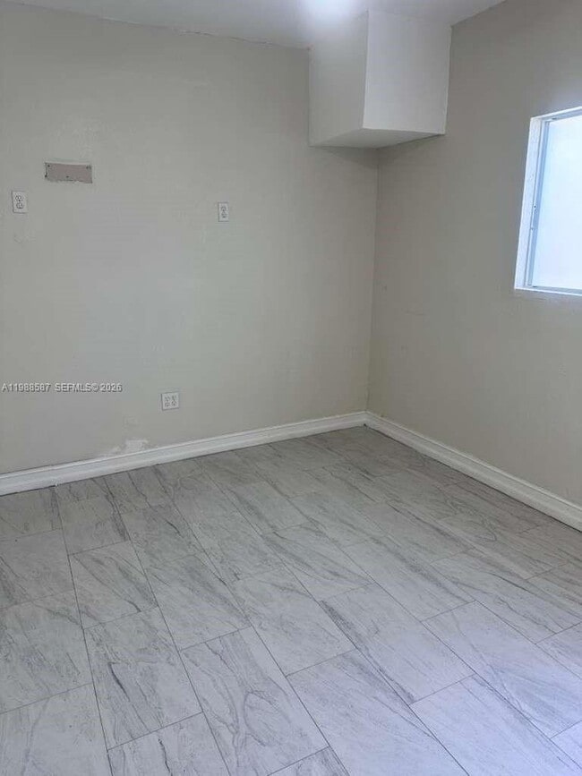 Photo - 14321 NE 4th Ave