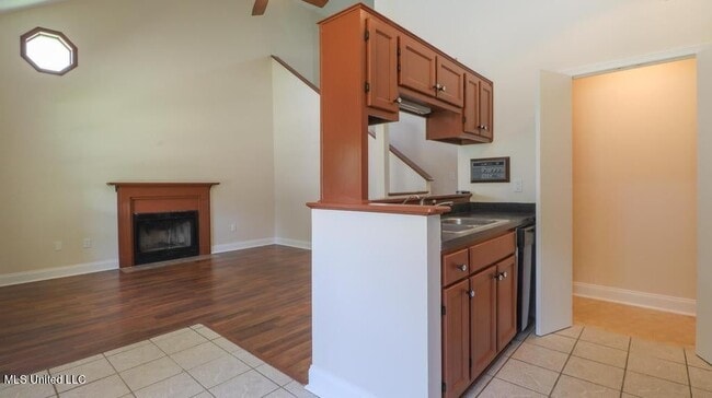 Photo - 1737 James Buchanan Dr