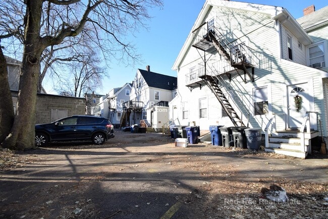 Photo - 17 Pratt St Unit 2