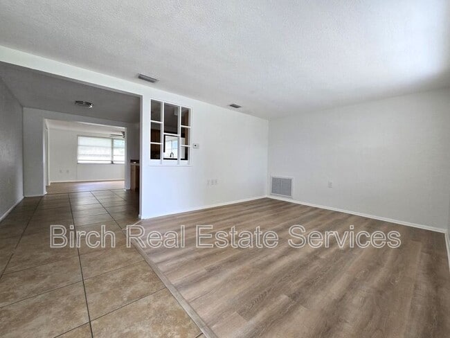 Photo - 1625 Colmar Dr