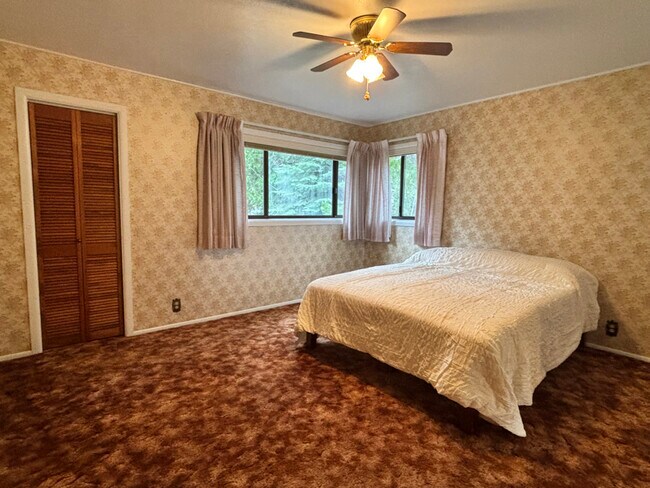 Photo - 109 N Washington Dr