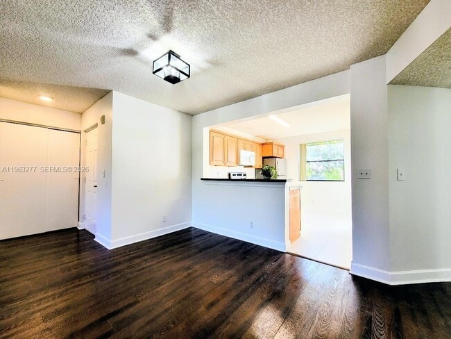 Photo - 5701 Riverside Dr Unidad 201B6