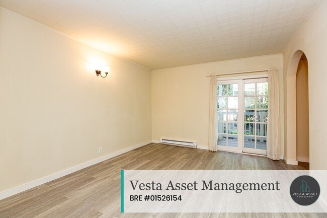 Photo - 1938-1940 Jefferson St Unit 1940A