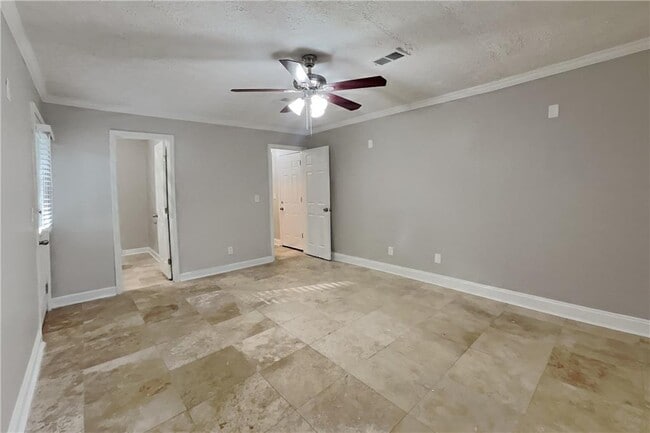 Photo - 464 Ridgemont Dr
