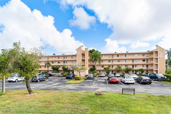 Photo - 6795 Huntington Ln Unidad 2050