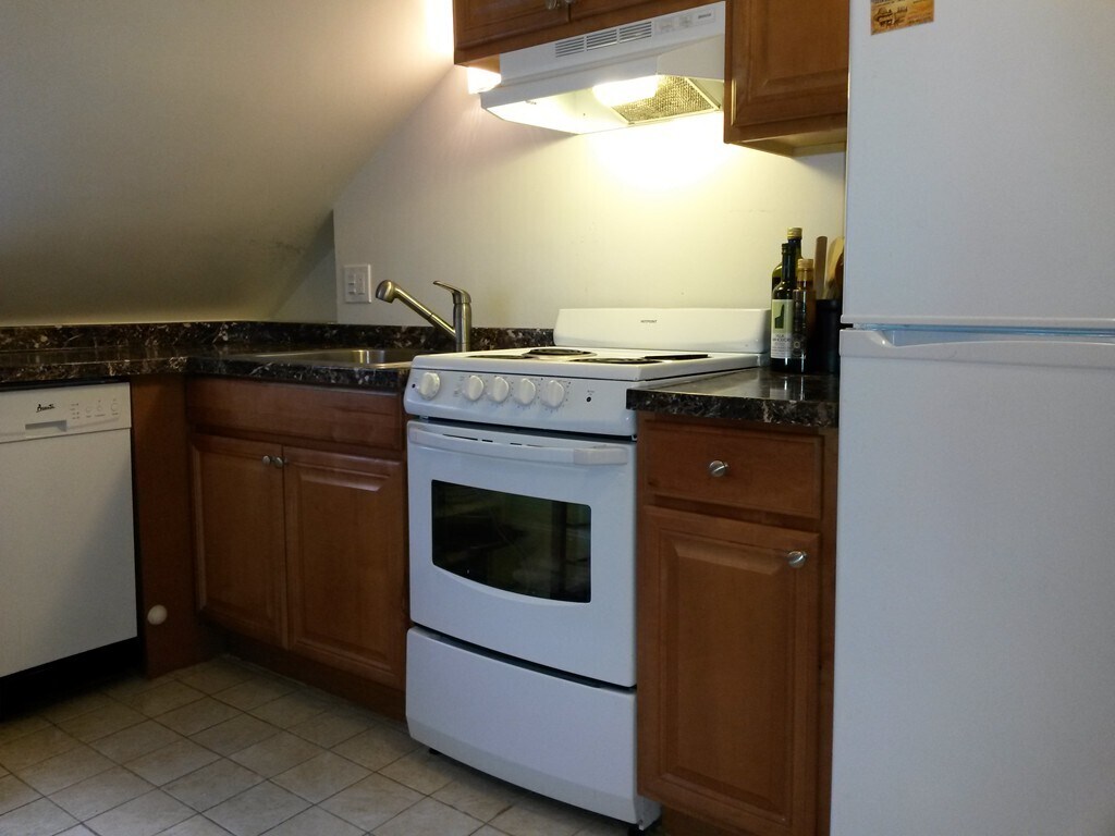 Photo - 10 Derne St Unit 5