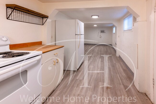 Photo - 320 SE 4th St Unit 320 4th,  B