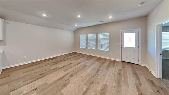 Photo - 2804 Casey Dr