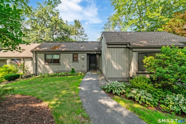 Building Photo - 595 Heritage Vlg Unit B