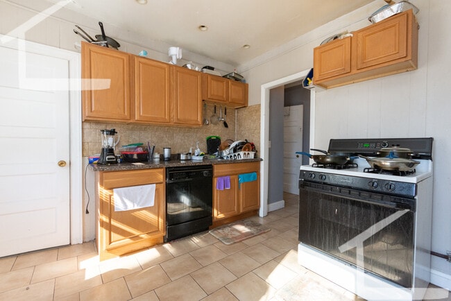 Photo - 34 Newcastle Rd Unit 1