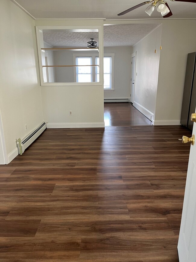 Photo - 49 Middlesex St