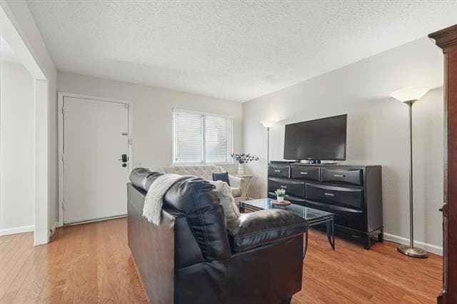 Photo - 2700 Stonehaven Ct