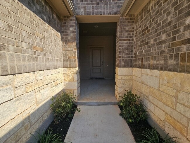 Photo - 417 Blanco Dr