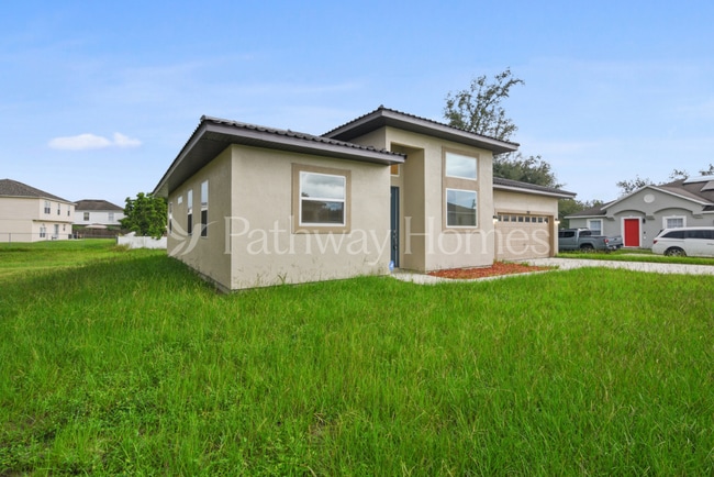 Photo - 1951 Michigan Dr